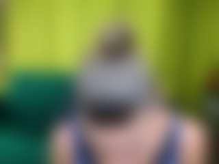 EmmiGreen's Live Sex Cam Show