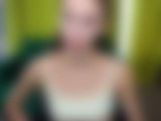 EmmiGreen's Live Sex Cam Show