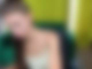 EmmiGreen's Live Sex Cam Show