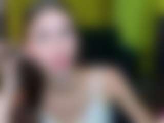 EmmiGreen's Live Sex Cam Show