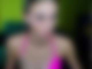 Live cam show with EmmiGreen - No Drinking on Dolls Live