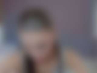 EmmiGreen's Live Sex Cam Show