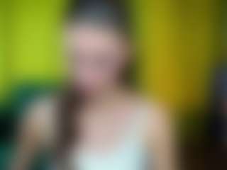 EmmiGreen's Live Sex Cam Show