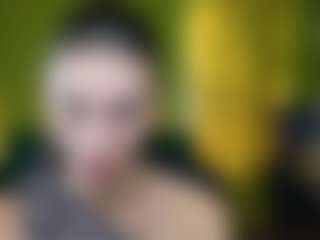 EmmiGreen's Live Sex Cam Show