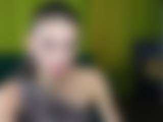 EmmiGreen's Live Sex Cam Show