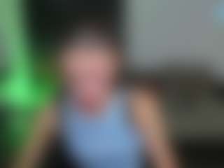 EmmiGreen's Live Sex Cam Show
