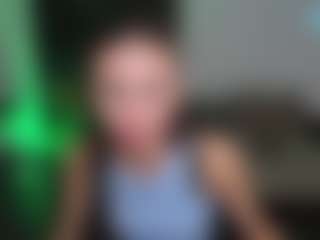 EmmiGreen's Live Sex Cam Show