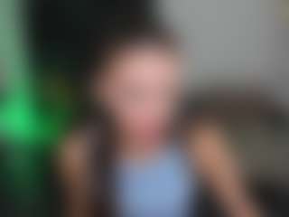 Live cam show with EmmiGreen - Brown Eyes on Strip Flash - Live Sex Shows