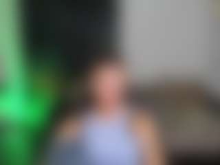 Live cam show with EmmiGreen - No Drinking on crypto-cams