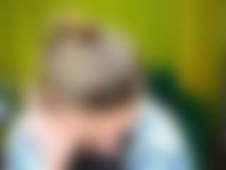 EmmiGreen's Live Sex Cam Show