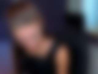 EmmiGreen's Live Sex Cam Show