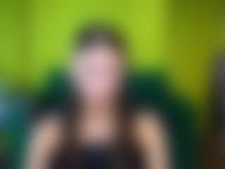 Live cam show with EmmiGreen - Small Tits on Milfs Live
