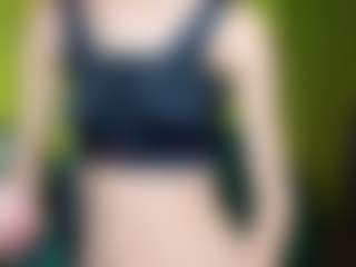 EmmiGreen's Live Sex Cam Show