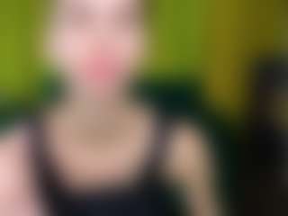EmmiGreen's Live Sex Cam Show