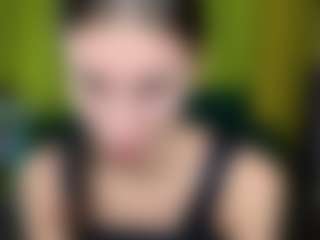 EmmiGreen's Live Sex Cam Show