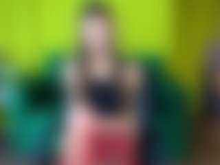 Live cam show with EmmiGreen - Chubby on Cam Slut