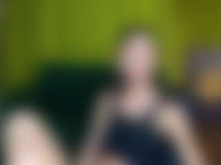 Live cam show with EmmiGreen - Orgasm on Camsoda