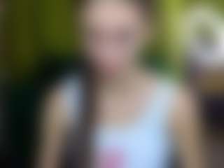 Live cam show with EmmiGreen - Implants on LiveSexCams6