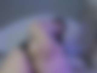Live cam show with Layna - Hairy Pussy Latina on Camming Site | colombia