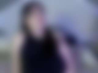 Live cam show with Layna - Flashing on Milfs Live
