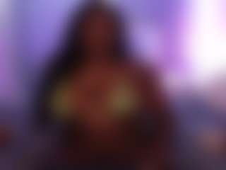 Live cam show with Queen Amara - Dildo on SquirtSoMuch
