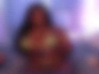 Live cam show with Queen Amara - Toys on studioflirtlive.com
