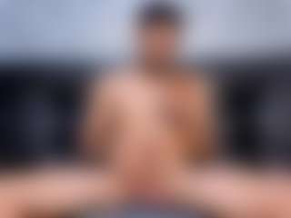 Live cam show with Bigsensationn21 - Colombia on Camsoda