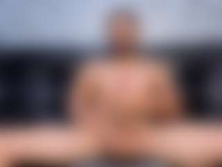 Bigsensationn21's Live Sex Cam Show