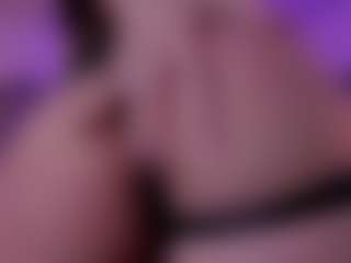 cloe-yeraldy's Live Sex Cam Show