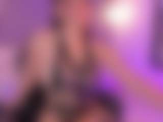 Live cam show with cloe-yeraldy - Sexy on Camming Site