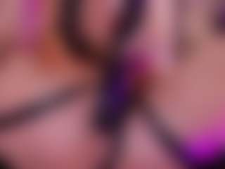 cloe-yeraldy's Live Sex Cam Show
