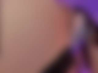 cloe-yeraldy's Live Sex Cam Show