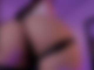 cloe-yeraldy's Live Sex Cam Show