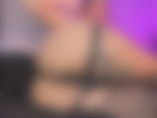 Live cam show with cloe-yeraldy - Shaved Pussy on CamSextacy