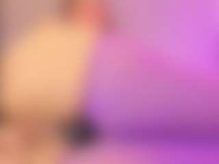 Live cam show with cloe-yeraldy - Body Massage on EXY