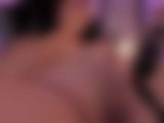 cloe-yeraldy's Live Sex Cam Show