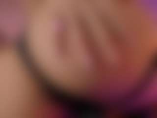 cloe-yeraldy's Live Sex Cam Show