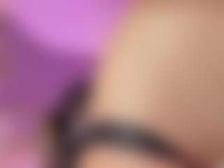 cloe-yeraldy's Live Sex Cam Show