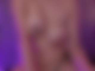 cloe-yeraldy's Live Sex Cam Show