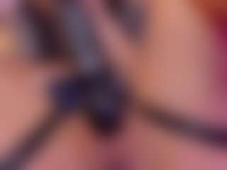 cloe-yeraldy's Live Sex Cam Show