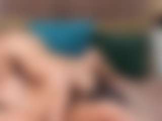 Live cam show with VanessaSweet00 - Tease on Camiplay Live