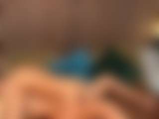 Live cam show with VanessaSweet00 - Spank on AdultVida.com