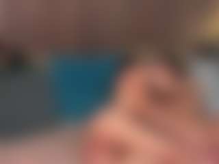 Live cam show with VanessaSweet00 - Spank on livesuperchat.net