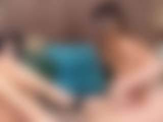 Live cam show with VanessaSweet00 - Moaning on boobsie.com