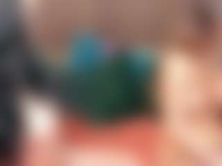 Live cam show with VanessaSweet00 - Shaved Pussy on StripNow
