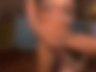 Live cam show with VanessaSweet00 - Blowjob on CamClone