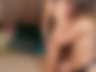 Live cam show with VanessaSweet00 - Latina on StripNow