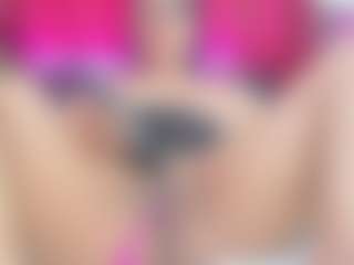 ALICIA MILF webcam performer live streaming
