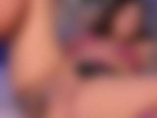 Live cam show with Amy Black - Small Tits on UwU Esports