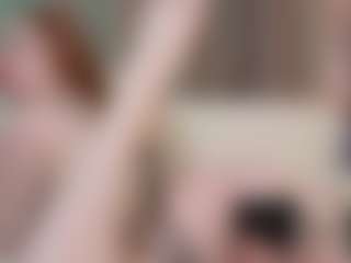 Live cam show with RedheadAlice - Green Eyes on SxyPornLive